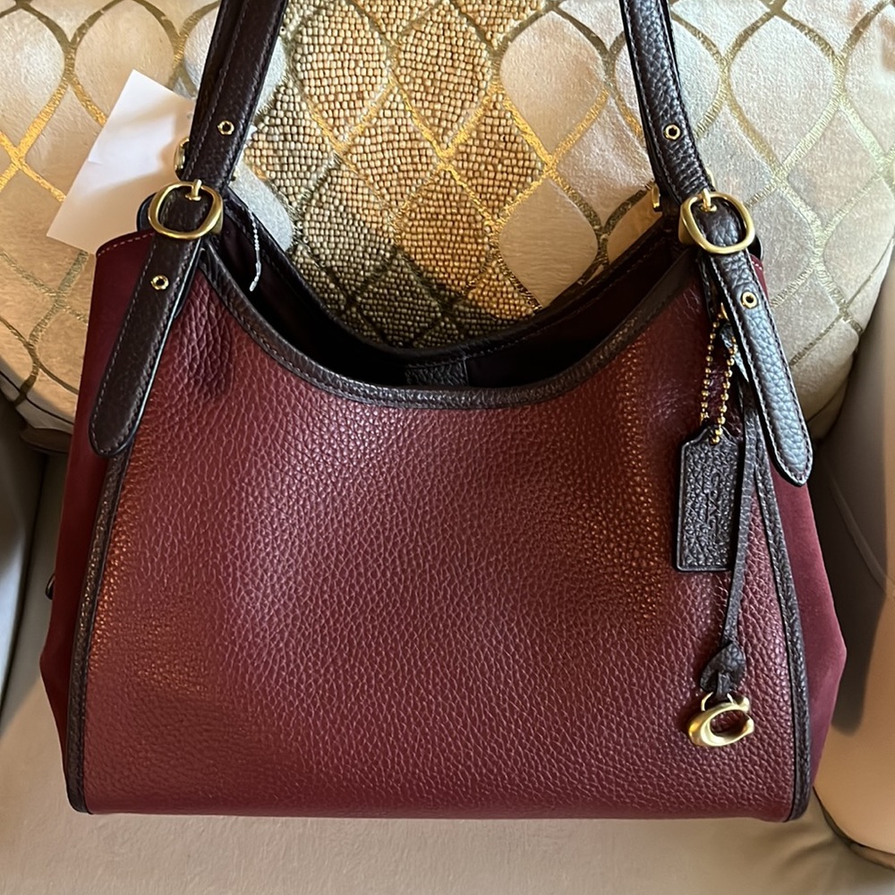 Coach burgundy leather and suede Lori bag - Picture 7 of 12